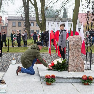 obchody 103 rocznicy odzyskania niepodległości na starym cmentarzu